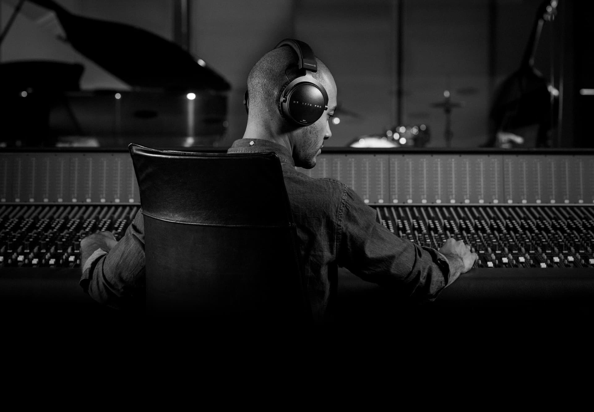 beyerdynamic DT 1770 PRO original studio headphone in use